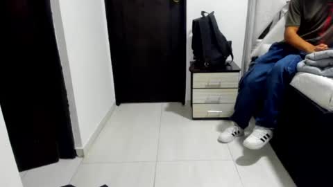 lucas_cruz1 online show from June 2026 02:56:02 AM