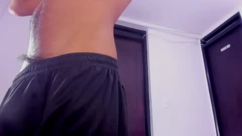 lucas_cruz1 online show from June 2026 05:12:01 AM