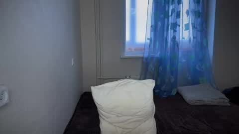 Lucas Gill online show from December 2024 06:15:02 AM