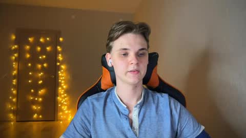 Lucas Gill online show from January 2025 03:22:02 AM