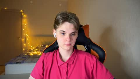 Lucas Gill online show from February 2025 01:45:02 AM