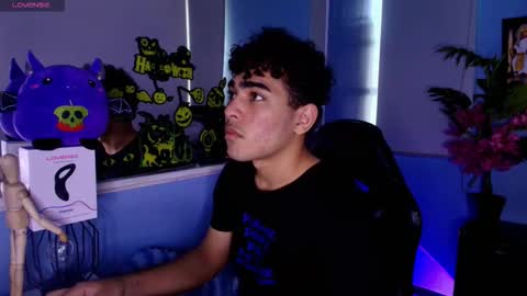 lucascarterr online show from October 2025 08:53:02 PM