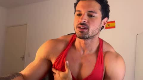 lucasfit24 online show from July 2026 04:42:02 PM
