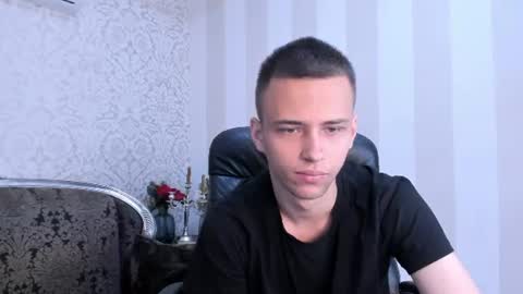lucaskaur online show from July 2026 12:33:02 PM