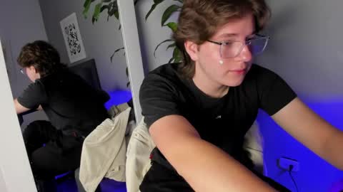 Snapshot of lucass_morales chatting on May 2026 02:45:01 PM Lucas Morales online show from May 2026 02:45:01 PM