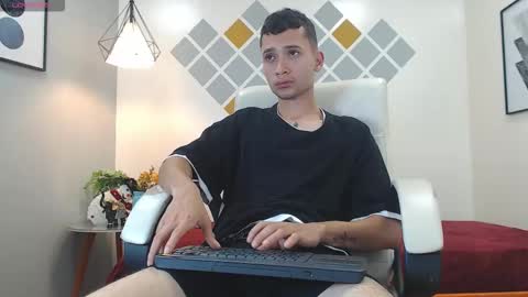 Snapshot of lucasssmith11 chatting on January 2026 12:09:02 PM LucassSmith11 online show from January 2026 12:09:02 PM