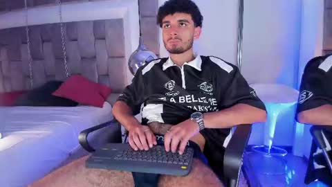 lucasthomson_ online show from July 2026 04:15:02 AM