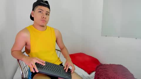 Snapshot of lucastorrez01 chatting on February 2026 02:42:02 PM LUCAS TORREZ online show from February 2026 02:42:02 PM