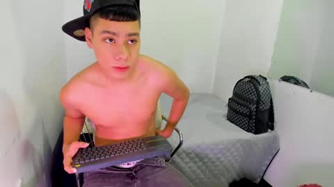LUCAS TORREZ online show from June 2026 11:44:01 PM