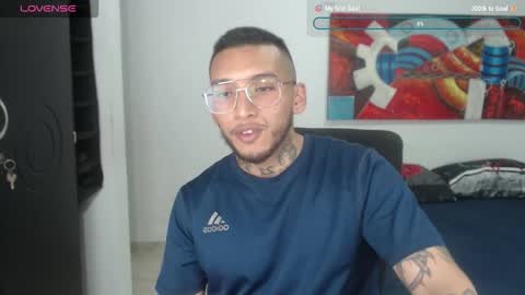 Luca Vanden online show from October 2025 10:45:02 PM