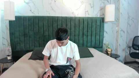 Lucca Moreti online show from March 2026 03:43:02 AM