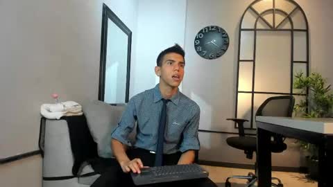 Lucca Moreti online show from May 2026 03:36:01 AM