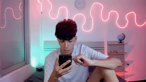 Luccas Ferreira online show from November 2025 07:34:02 PM