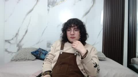    online show from April 2026 03:00:01 AM