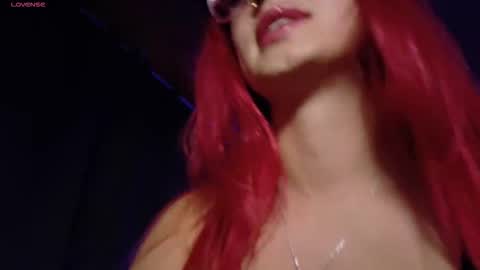 Luccy online show from October 2025 03:51:01 AM