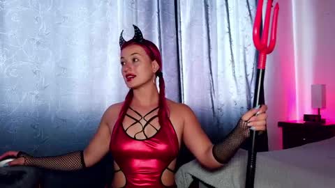 Luccy online show from May 2026 02:46:02 PM
