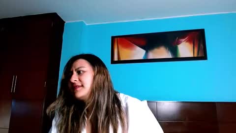 Luero  online show from September 2025 08:35:01 PM