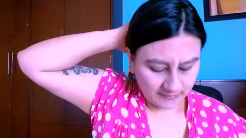 Luero  online show from November 2025 12:37:02 PM