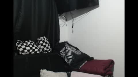 Snapshot of lucia_d_carton chatting on March 2026 05:02:02 AM Lulu DCarton online show from March 2026 05:02:02 AM