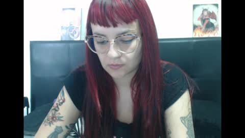 Snapshot of lucia_d_carton chatting on April 2026 09:15:01 PM Lulu DCarton online show from April 2026 09:15:01 PM