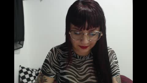 Snapshot of lucia_d_carton chatting on May 2026 04:07:02 AM Lulu DCarton online show from May 2026 04:07:02 AM