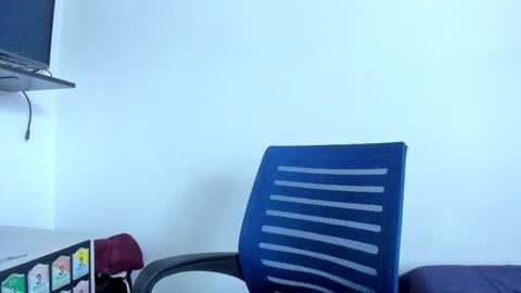 Snapshot of lucia_fuster chatting on October 2025 09:37:01 PM Lucia online show from October 2025 09:37:01 PM