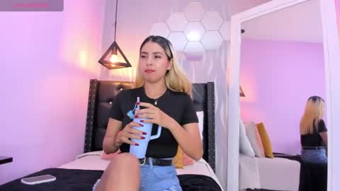 Lucia online show from July 2026 06:48:01 PM