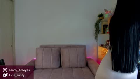 Lu   Intagramsandy fireeyes online show from December 2024 09:56:01 PM