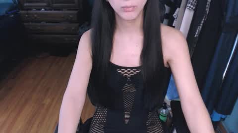 Snapshot of lucia_sky chatting on February 2026 12:04:02 AM Lucia online show from February 2026 12:04:02 AM