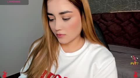 Snapshot of lucia_star_ chatting on January 2025 11:45:02 AM lucia star online show from January 2025 11:45:02 AM