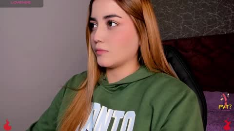 Snapshot of lucia_star_ chatting on January 2025 07:26:02 PM lucia star online show from January 2025 07:26:02 PM