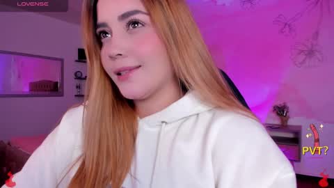 Snapshot of lucia_star_ chatting on February 2025 02:28:01 AM lucia star online show from February 2025 02:28:01 AM