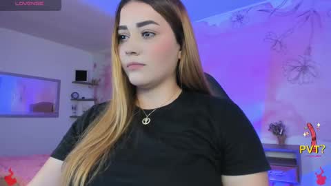 Snapshot of lucia_star_ chatting on February 2025 11:56:02 PM lucia star online show from February 2025 11:56:02 PM