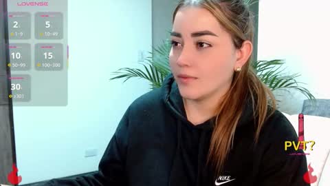 Snapshot of lucia_star_ chatting on October 2025 11:49:02 PM lucia star online show from October 2025 11:49:02 PM