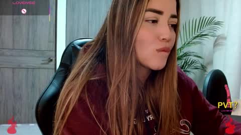 lucia star  online show from February 2026 03:53:02 PM