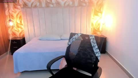Lucia Vonne online show from May 2026 06:49:02 PM