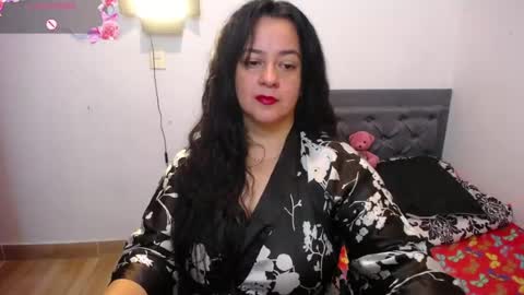 Lucia Vonne online show from June 2026 12:02:02 AM