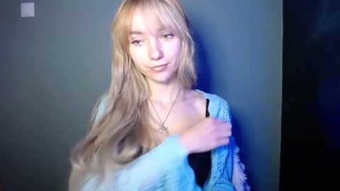 Lucy online show from November 2025 08:22:02 AM