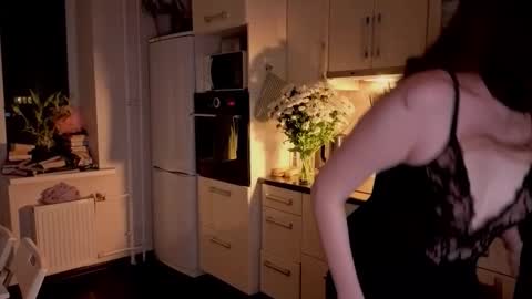 Lucia online show from October 2025 07:30:02 PM