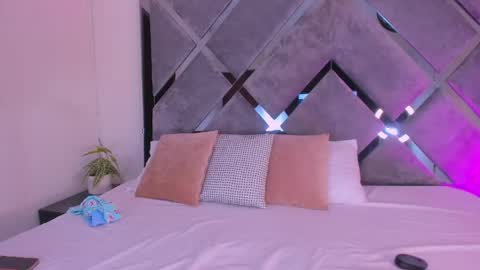 Lucia Gray online show from April 2026 12:49:02 AM