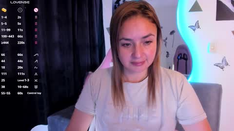 Snapshot of luciamature_ chatting on November 2025 07:01:02 PM Lucia online show from November 2025 07:01:02 PM