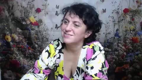 LuciaMi online show from October 2025 05:54:02 PM