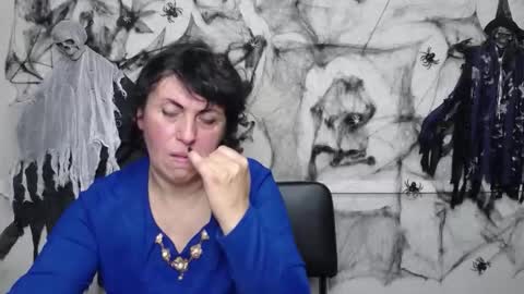 LuciaMi online show from October 2025 05:35:02 PM