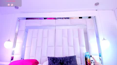 Lisseth  online show from March 2025 03:08:01 AM