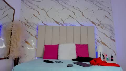 luciana_brown_ online show from November 2025 08:19:01 PM