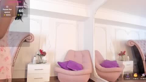 Luciana online show from September 2025 08:35:01 PM