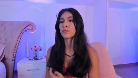 Snapshot of luciana_roa chatting on February 2026 02:48:02 PM Luciana online show from February 2026 02:48:02 PM