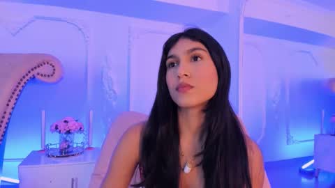 Snapshot of luciana_roa chatting on February 2026 02:53:02 PM Luciana online show from February 2026 02:53:02 PM