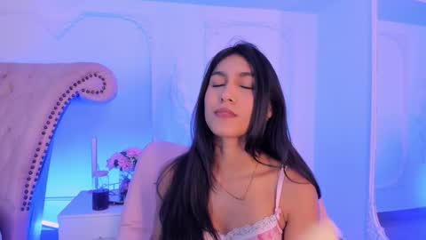 Snapshot of luciana_roa chatting on February 2026 09:00:01 PM Luciana online show from February 2026 09:00:01 PM