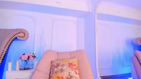 Luciana online show from April 2026 08:32:01 PM
